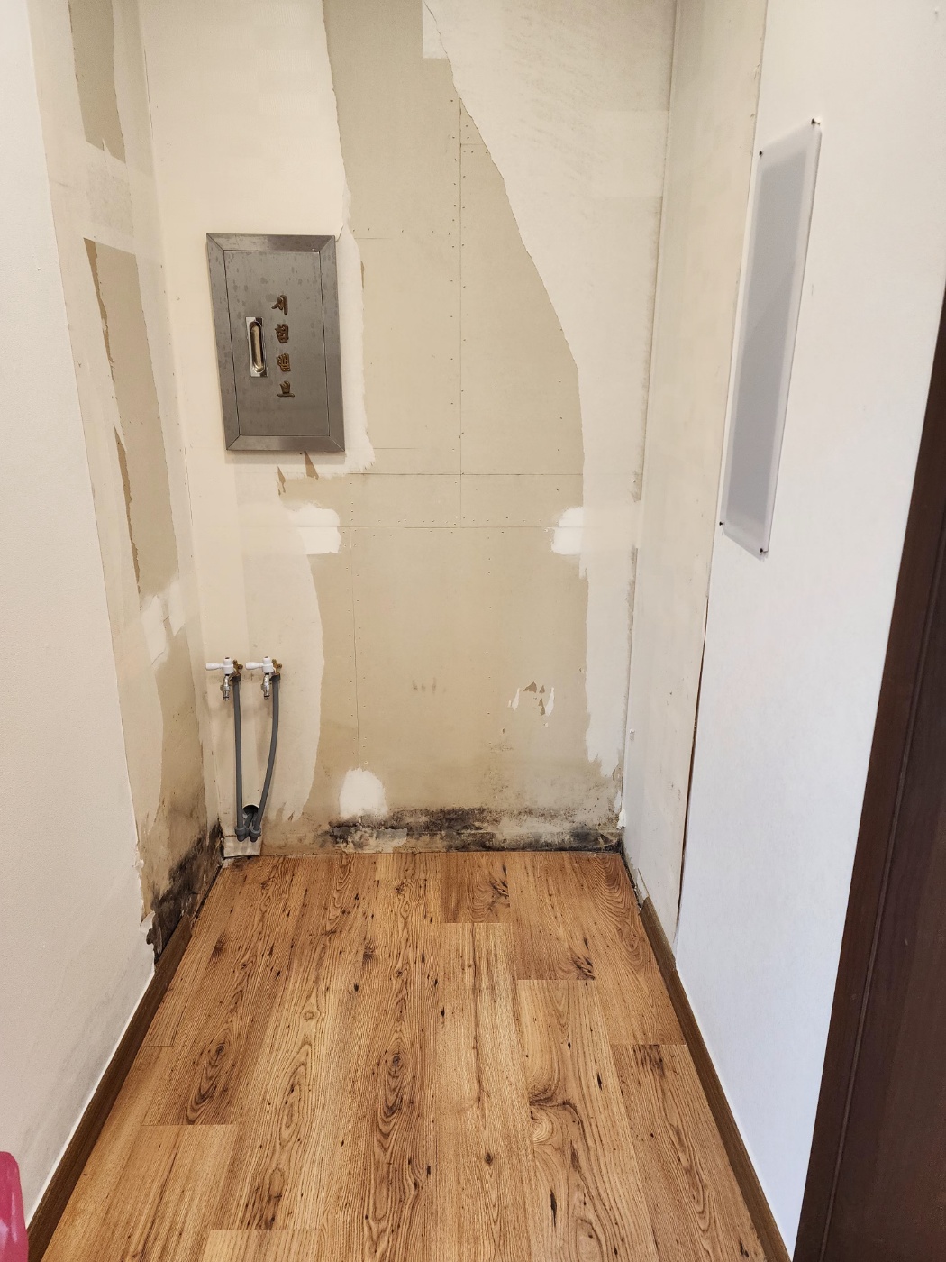 /user/g/gpmanneung/editor/2508/2964f36687fc97bd027ef3f30c38d86b_1756045300_649.jpg 이미지크게보기