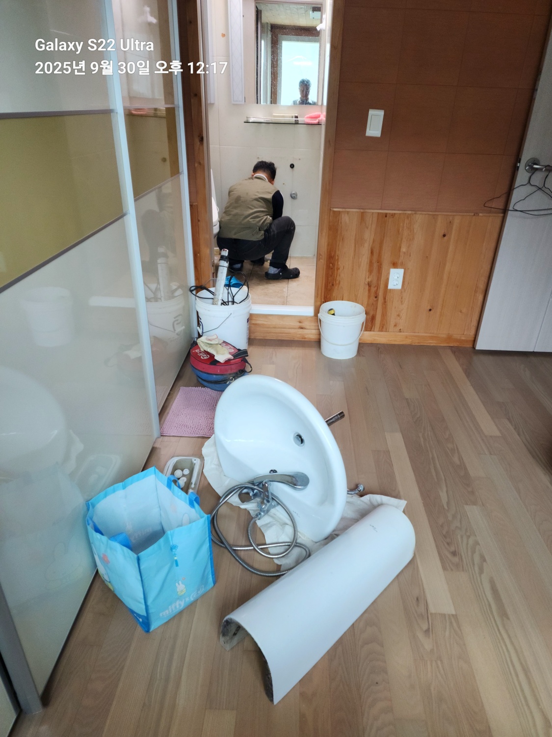 /user/g/gpmanneung/editor/2511/0de18772eb5dc0b9478ded7374d81066_1763434631_1854.jpg 이미지크게보기